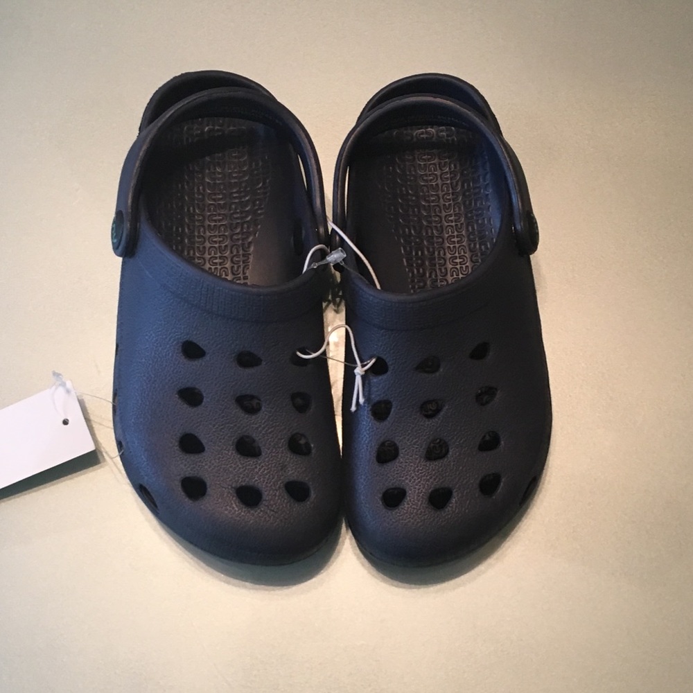 NWT: Capelli New York Little Kid Clogs